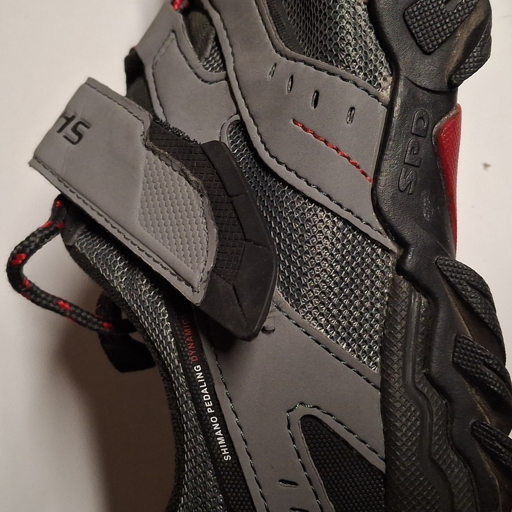 Shimano MTB Men's Cycling Shoes Gray & Red Size 44 (9.5) - Picture 5 of 7